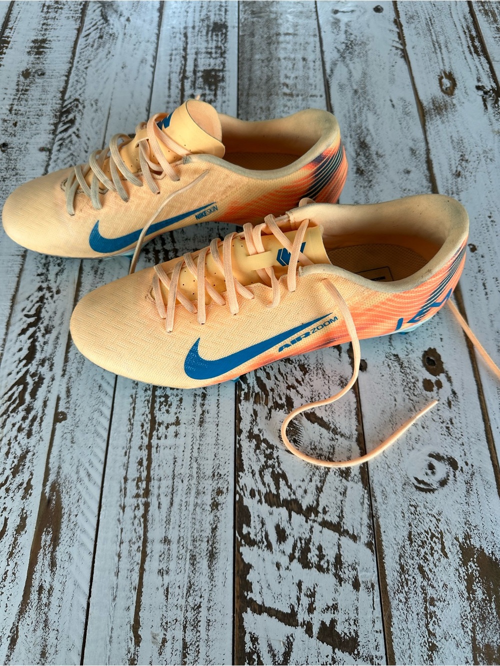 Gently Used Nike Mercurial Vapor 16 Academy Kylian Mbappe Soccer Cleats 6.5 M